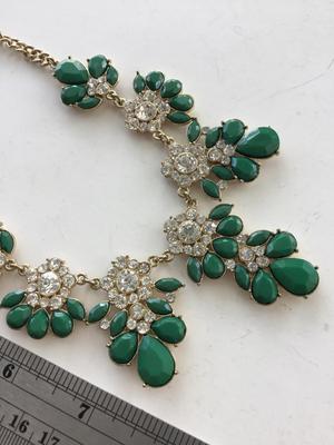 Green beautiful statement necklace