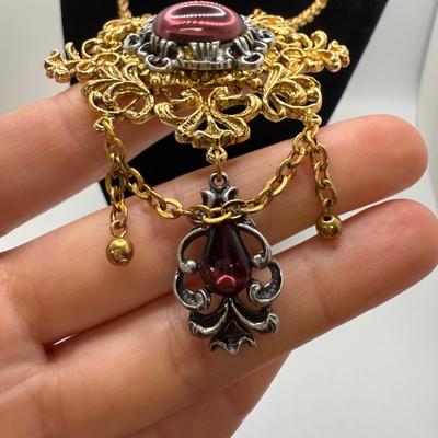 Ornate Medallion Style Gold Necklaces & More (ST-HS)