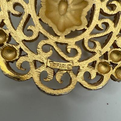 Ornate Medallion Style Gold Necklaces & More (ST-HS)