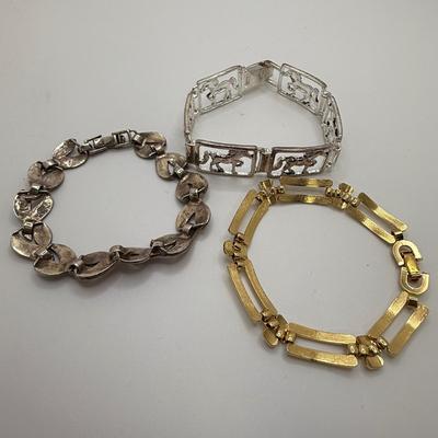 Unique Collection of Gold & Silver Brooches, Earrings, & Bracelets (ST-HS)