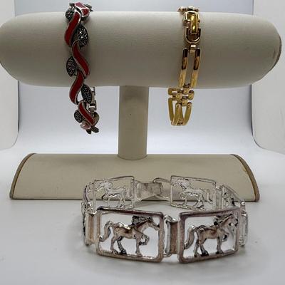 Unique Collection of Gold & Silver Brooches, Earrings, & Bracelets (ST-HS)