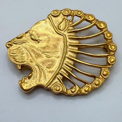 Unique Collection of Gold & Silver Brooches, Earrings, & Bracelets (ST-HS)