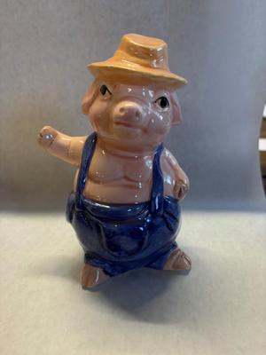 Pig figurine