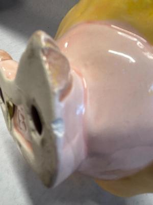 Mrs. pig figurine