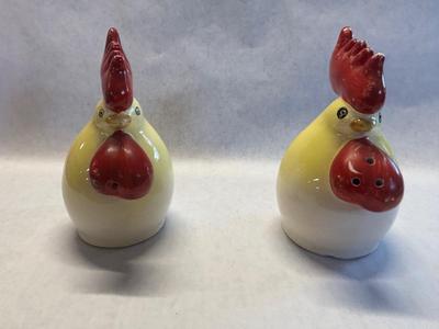 Salt and peper shakers
