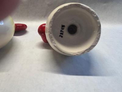 Salt and peper shakers