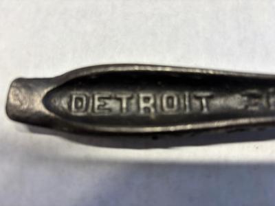 Cast iron handle