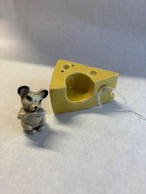 Salt and pepper shakers