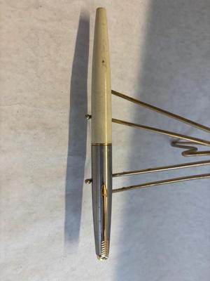 Parker pen