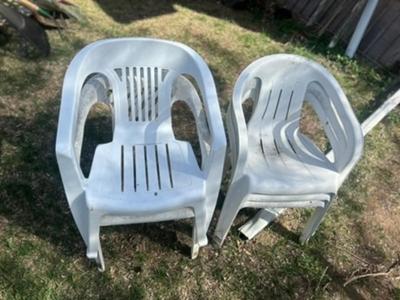 Set of 5 White Plastic Chairs
