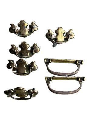 Set of drawer pull hardware