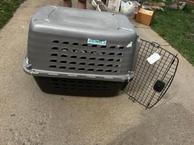 XL Plastic Dog Crate