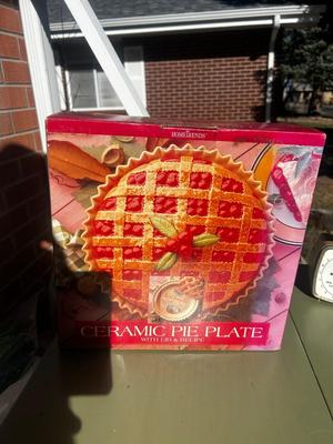 Cherry Pie Ceramic Pie Plate W/recipe And Decorative Lid