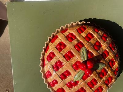 Cherry Pie Ceramic Pie Plate W/recipe And Decorative Lid