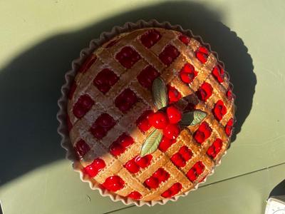Cherry Pie Ceramic Pie Plate W/recipe And Decorative Lid