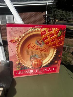 Cherry Pie Ceramic Pie Plate W/recipe And Decorative Lid
