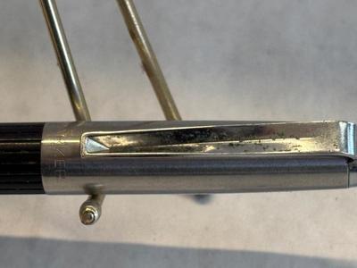 Parker pen