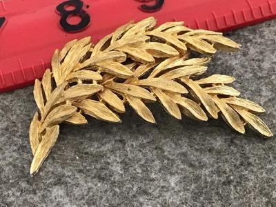 Large Vintage Brooch Gold Tones