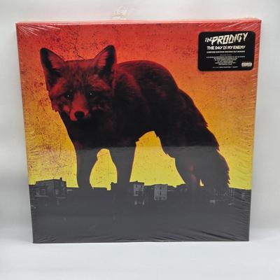 LOT 17: New in Sealed Plastic The Prodigy The Day is My Enemy, Moby Everything was Beautiful and Nothing Hurt, and Unsealed Level 42...