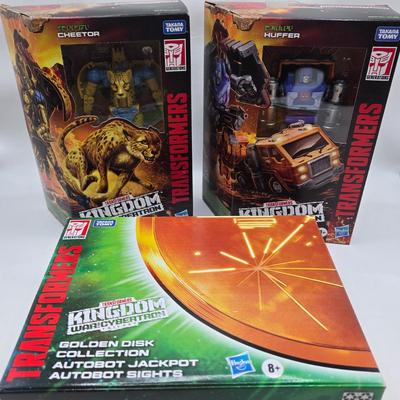 LOT 41: NIB Transformers Kingdom War For Cybertron Trilogy Toys
