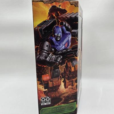 LOT 41: NIB Transformers Kingdom War For Cybertron Trilogy Toys