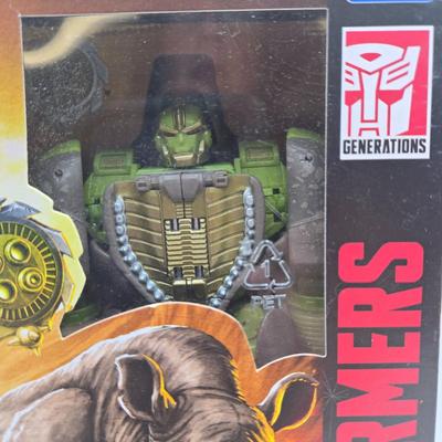 LOT 42: Beast Wars Transformers and Transformers Kingdom War for Cybertron Trilogy Toys NIB