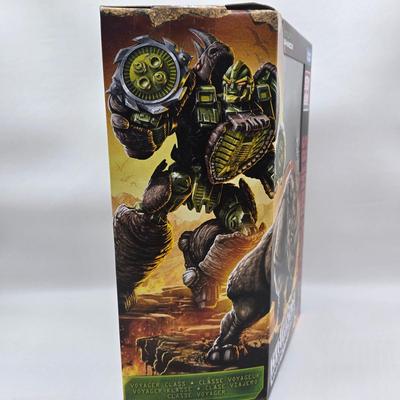 LOT 42: Beast Wars Transformers and Transformers Kingdom War for Cybertron Trilogy Toys NIB