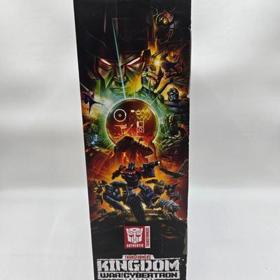 LOT 42: Beast Wars Transformers and Transformers Kingdom War for Cybertron Trilogy Toys NIB