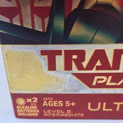 LOT 44: NIB Transformers Platinum Edition Ultra Magnus