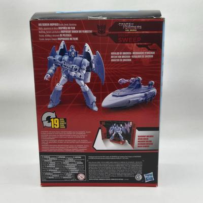 LOT 47: NIB Transformers The Movie Studio Series Toys