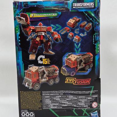 LOT 51: NIB Transformers Legacy Evolution Toys