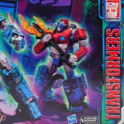 LOT 51: NIB Transformers Legacy Evolution Toys