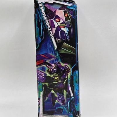 LOT 51: NIB Transformers Legacy Evolution Toys