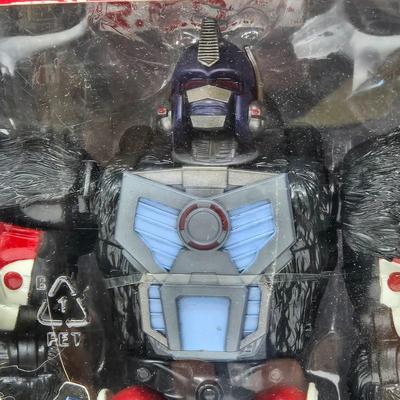 LOT 52: NIB Transformers R.E.D. Toys
