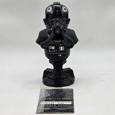 LOT 54: Limited Edition Numbered Star Wars Busts/ 2 with Certificates