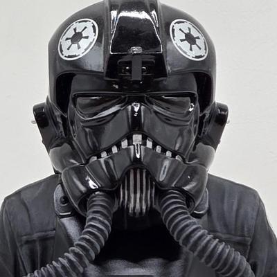 LOT 54: Limited Edition Numbered Star Wars Busts/ 2 with Certificates