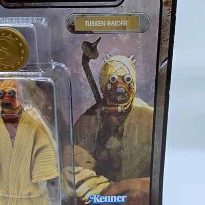 LOT 55: NIB Star Wars Toys