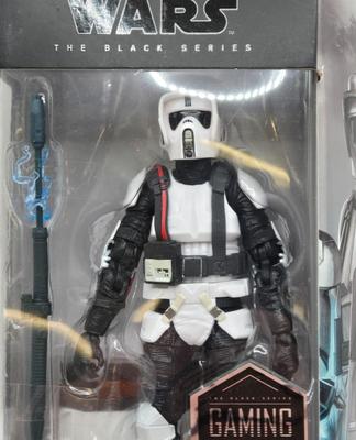 LOT 56: NIB Star Wars the Black Series Toys