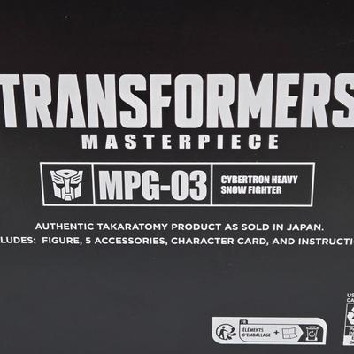 LOT 59: NIB Transformers Masterpiece