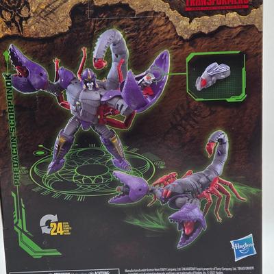 LOT 68: NIB Transformers Kingdom War for Cybertron Toys