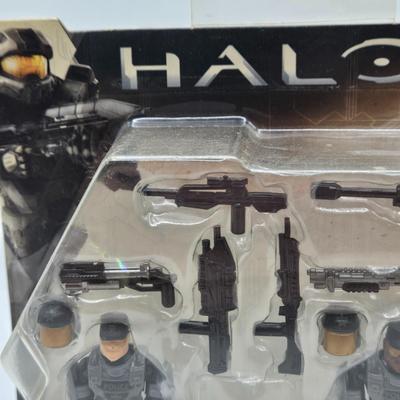 LOT 80: Halo Mega Blocks NMPD Customizer Pack New in Packaging