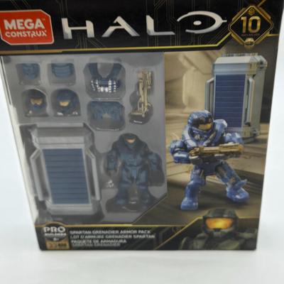 LOT 121: Mega Construx Halo Toys NIB