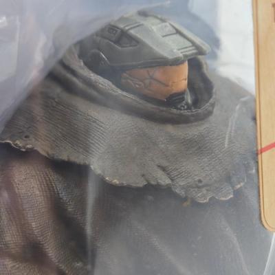 LOT 124: Halo Toys New in Packaging