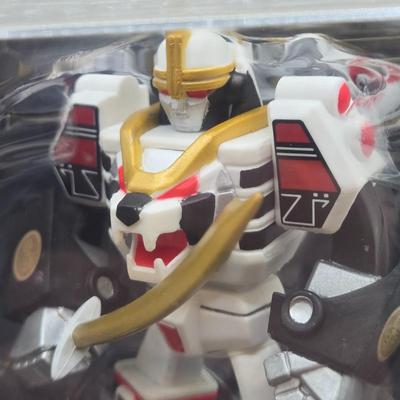 LOT 125: Go Go Power Rangers/ Hero World Power Ranger Toys NIB