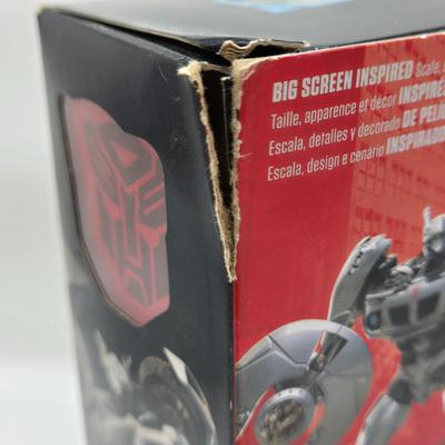 LOT 137: Transformers Studio Series Toys NIB