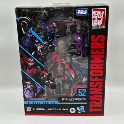 LOT 137: Transformers Studio Series Toys NIB