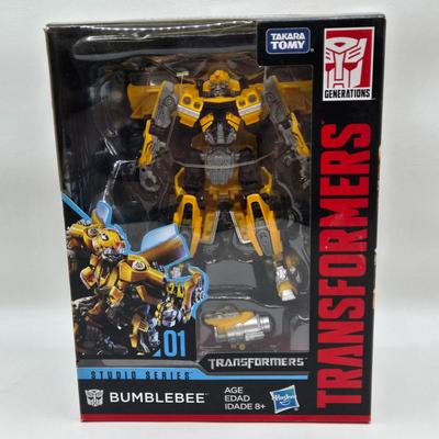 LOT 137: Transformers Studio Series Toys NIB