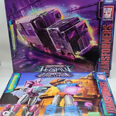 LOT 139: Transformers Legacy and Legacy Evolution Toys NIB