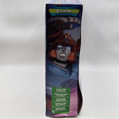 LOT 139: Transformers Legacy and Legacy Evolution Toys NIB