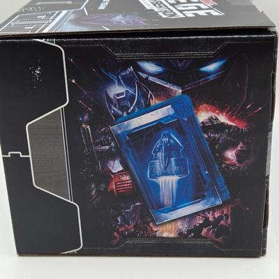 LOT 141: NIB Transformers Siege War for Cybertron Trilogy Refraktor Reconnaissance Team 3-Pack